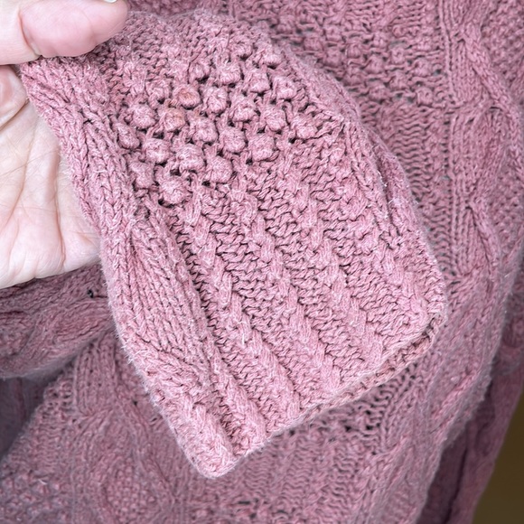 Outback sweater - Picture 8 of 10